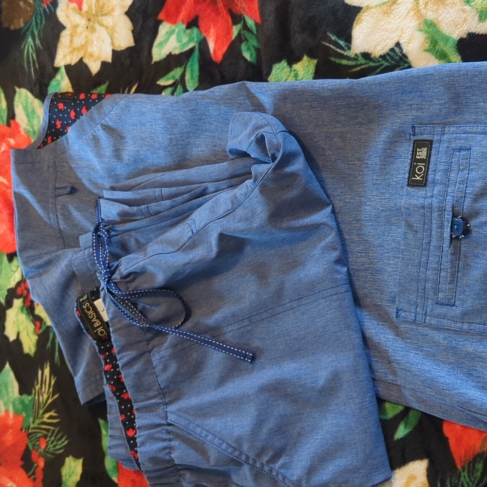 Koi basic scrub set lg/lg tall